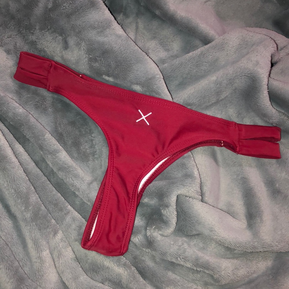 boutinela marron thong bikini bottoms